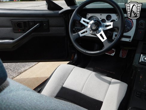 Used 1988 Chevrolet Camaro RS image 16
