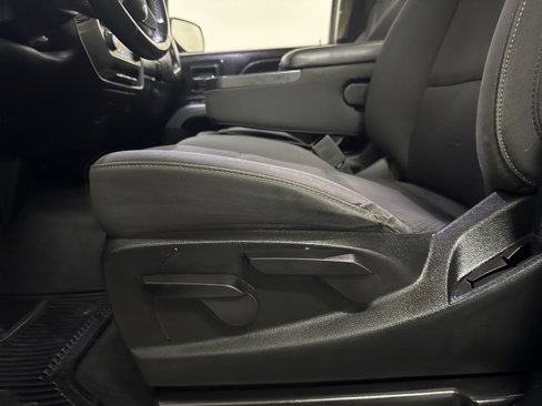 Used 2019 Chevrolet Silverado 1500 LT image 34