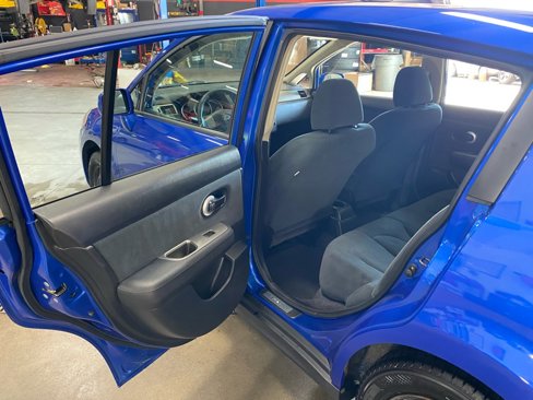 Used 2011 Nissan Versa 1.8 S w/ Plus Pkg image 13