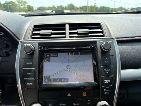 Used 2015 Toyota Camry SE image 13
