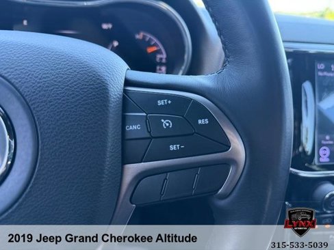 Used 2019 Jeep Grand Cherokee Altitude image 26
