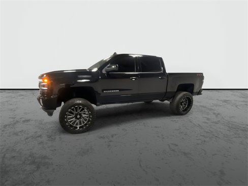 Used 2018 Chevrolet Silverado 1500 LT w/ All Star Edition image 9