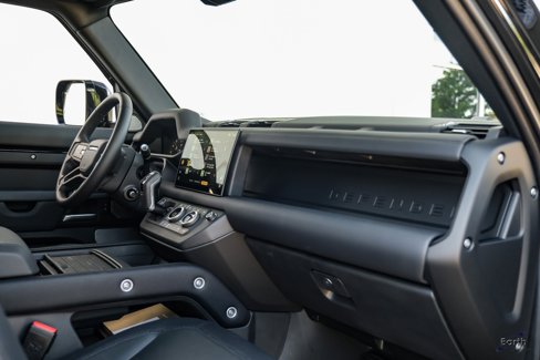 Used 2024 Land Rover Defender 130 Outbound image 39