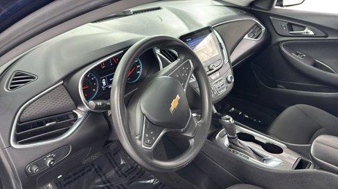 Used 2020 Chevrolet Malibu LT image 31