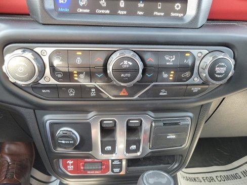 Used 2023 Jeep Wrangler Rubicon w/ Cold Weather Group image 29
