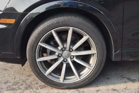 Used 2018 Audi Q3 2.0T Premium Plus w/ Premium Plus Package image 12