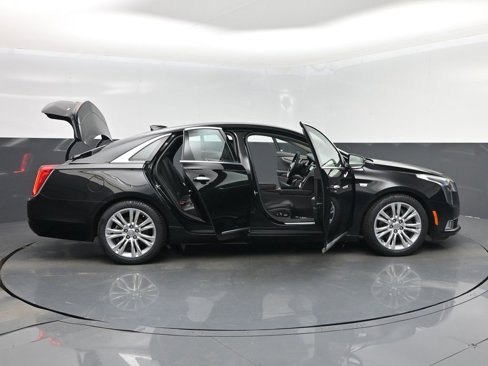 Used 2018 Cadillac XTS Luxury image 63