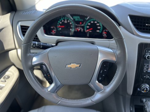 Used 2014 Chevrolet Traverse LT image 11