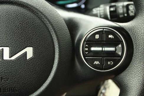 Used 2023 Kia Soul LX image 16