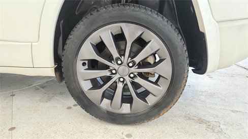 Used 2019 Jeep Cherokee High Altitude image 9