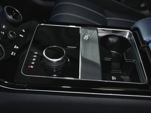 Used 2020 Land Rover Range Rover Velar R-Dynamic S image 44