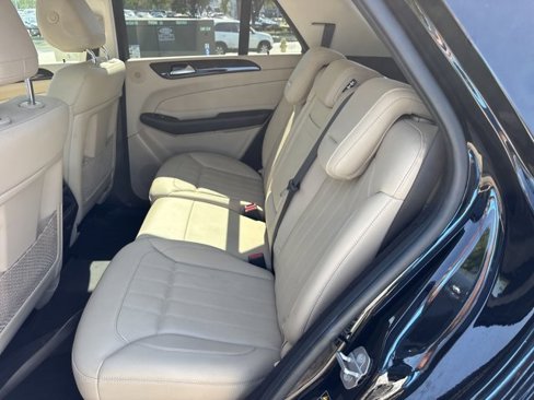 Used 2018 Mercedes-Benz GLE 350 4MATIC image 16
