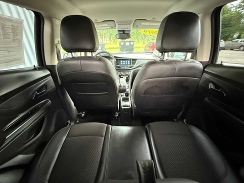 Used 2019 Buick Encore Sport Touring w/ Safety Package image 27