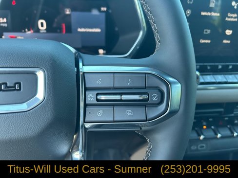 Used 2024 GMC Canyon Denali image 18