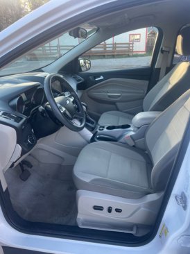 Used 2014 Ford Escape SE w/ Equipment Group 201A image 2