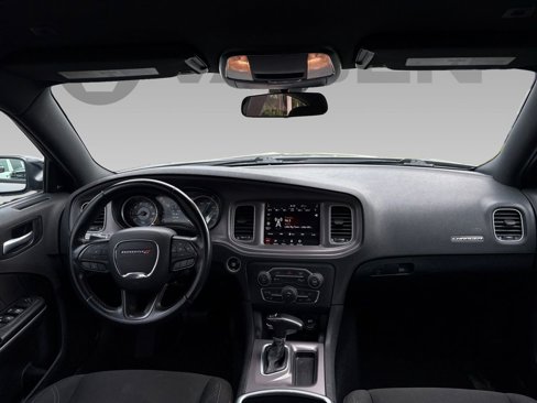 Used 2023 Dodge Charger SXT image 3