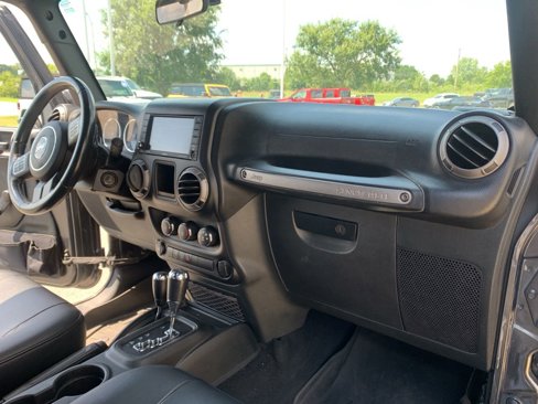 Used 2017 Jeep Wrangler Sport image 14