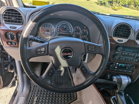 Used 2009 GMC Envoy SLT image 15