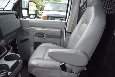 Used 2011 Ford E-150 and Econoline 150 image 18