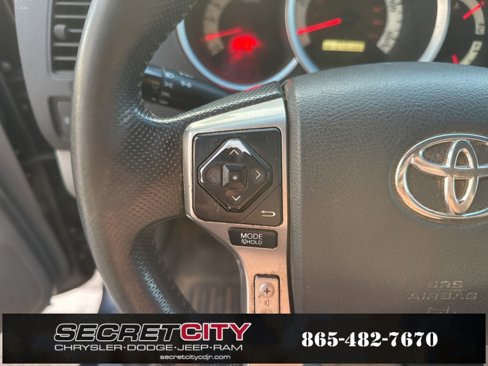 Used 2015 Toyota Tacoma 4x4 Double Cab image 28