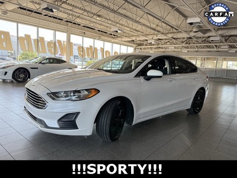 Used 2020 Ford Fusion SE image 4