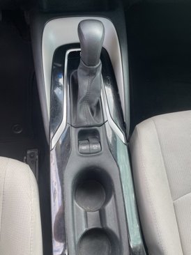 Used 2021 Toyota Corolla LE image 37