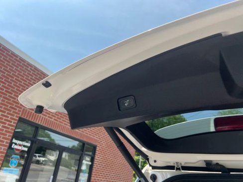 Used 2019 Ford Explorer XLT w/ Equipment Group 202A image 15