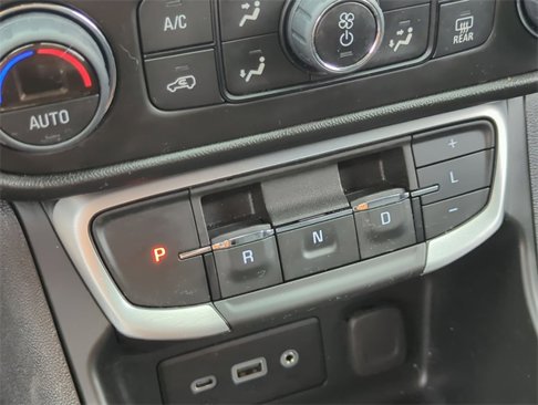 Certified 2022 GMC Terrain SLE w/ Driver Convenience Package image 15