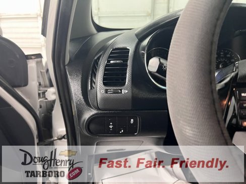 Used 2018 Kia Forte EX image 27