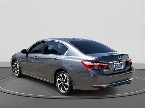 Used 2017 Honda Accord EX image 7