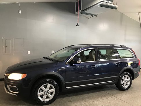 Used 2010 Volvo XC70 3.2 image 7