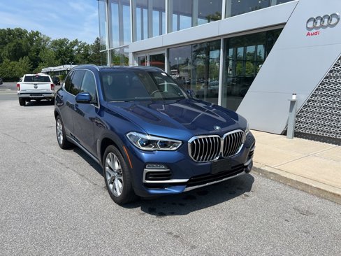 Used 2020 BMW X5 xDrive40i w/ Executive Package image 3