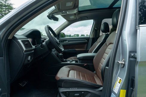 Used 2021 Volkswagen Atlas SEL Premium image 19
