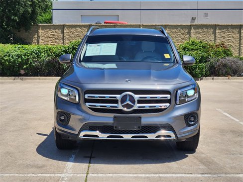 Used 2021 Mercedes-Benz GLB 250 image 2