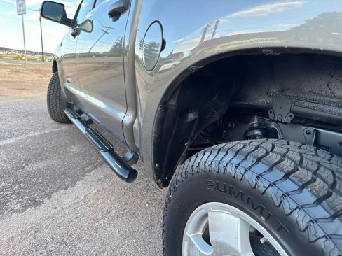 Used 2012 Toyota Tundra 4x4 CrewMax image 46