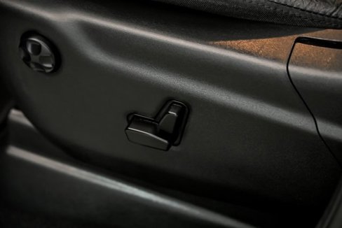 Used 2020 Jeep Grand Cherokee Limited w/ Luxury Group II image 16