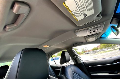 Used 2021 Toyota Camry SE image 23