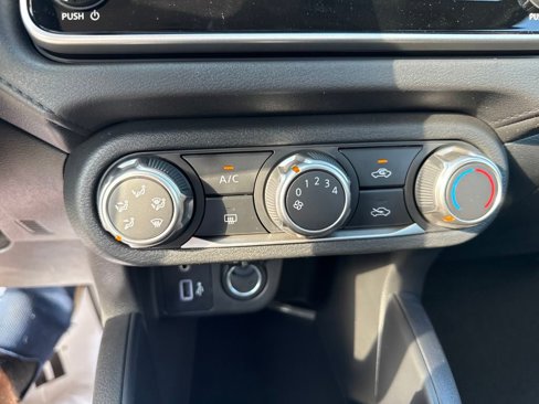New 2025 Nissan Versa S w/ Trunk Package image 19