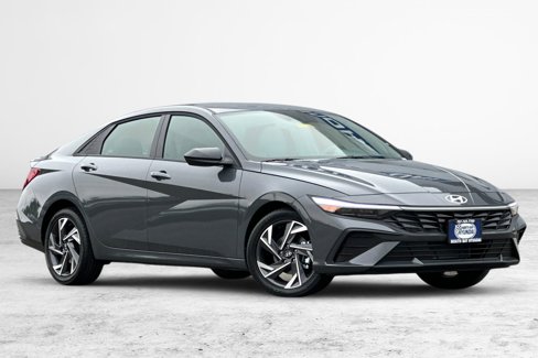 New 2025 Hyundai Elantra Sport image 2