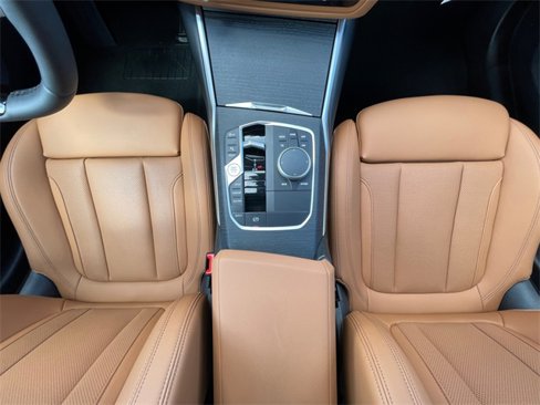 Certified 2025 BMW 330i xDrive Sedan w/ M Sport Package image 21