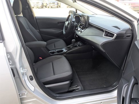 Used 2024 Toyota Corolla LE image 31