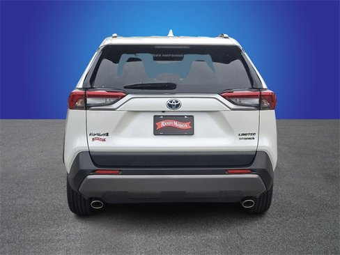 Used 2020 Toyota RAV4 Limited image 5