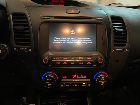 Used 2015 Kia Forte EX w/ EX Premium Package image 19