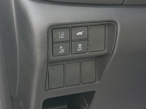 Used 2018 Honda CR-V Touring image 10