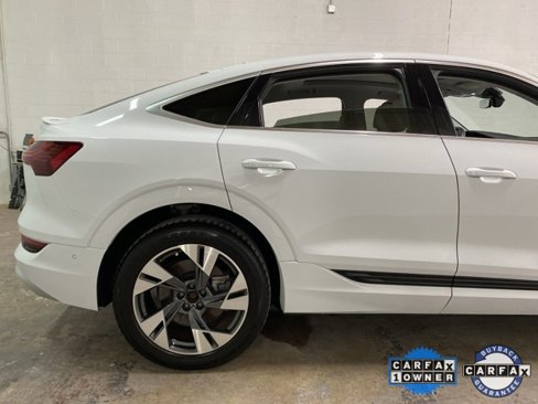 Used 2021 Audi e-tron Premium Plus w/ Premium Plus Package image 95