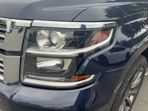 Used 2019 Chevrolet Suburban Premier image 6