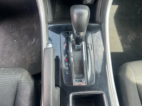 Used 2017 Honda Accord LX image 18