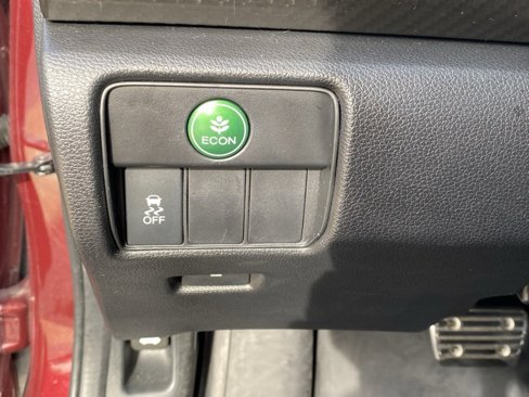 Used 2017 Honda Accord Sport image 14