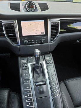 Used 2018 Porsche Macan Sport Edition image 9