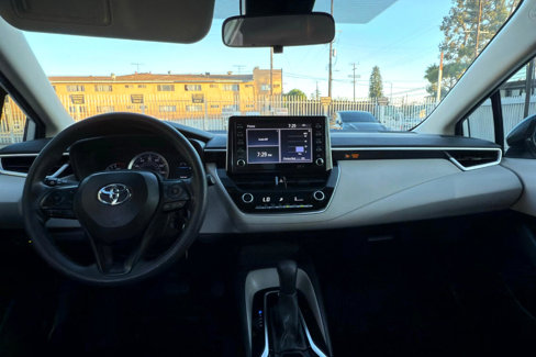 Used 2020 Toyota Corolla LE image 11